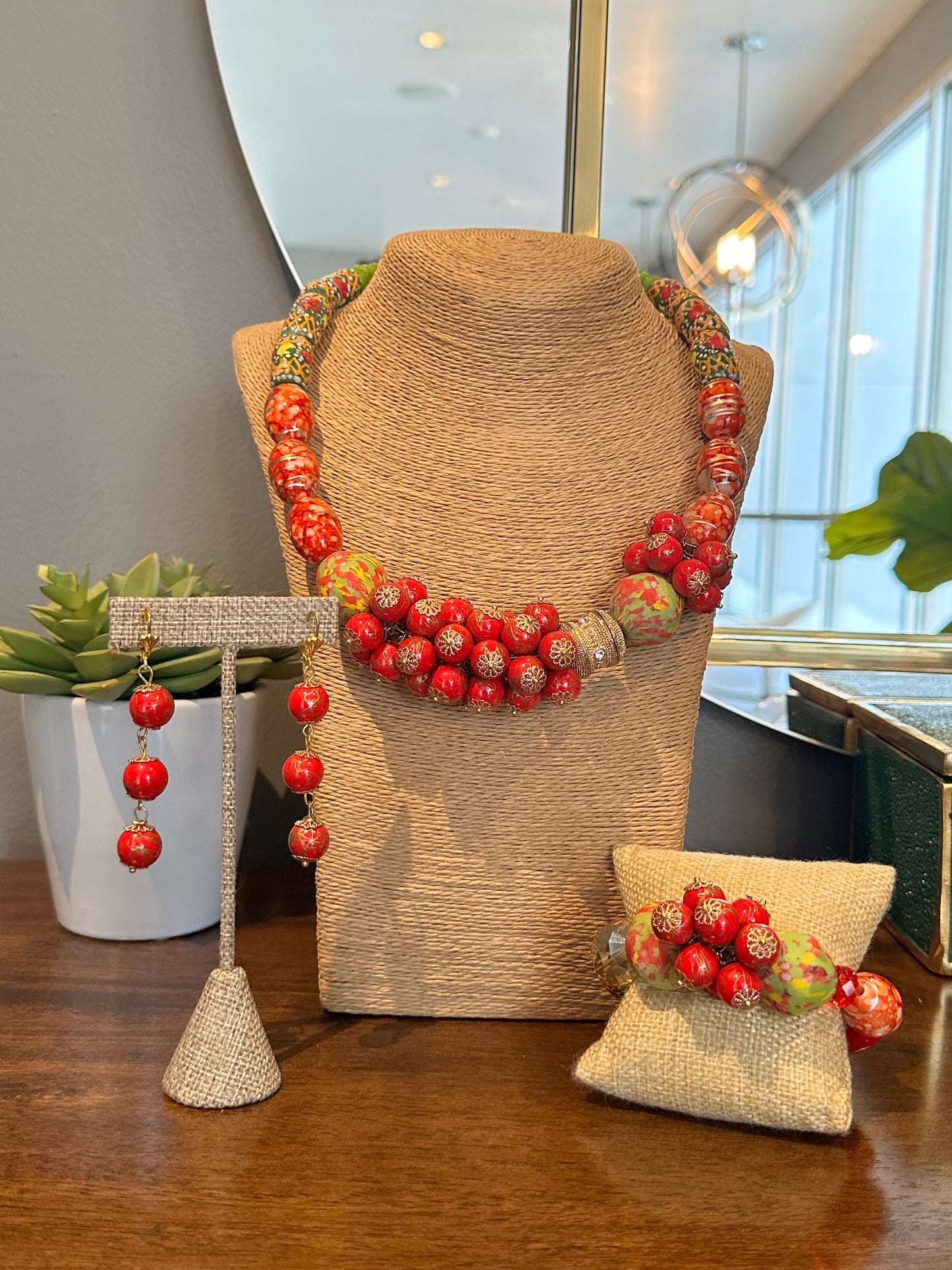 Akua Ruby Set