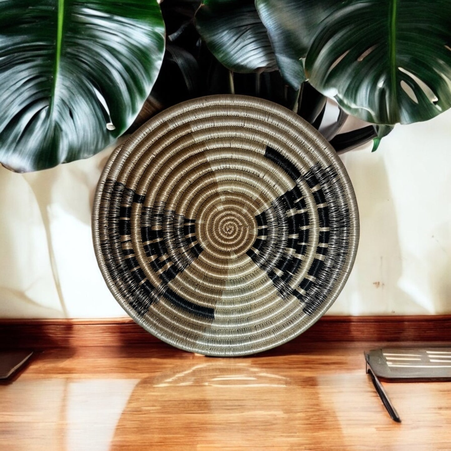 Monochrome Essence Wall Mat