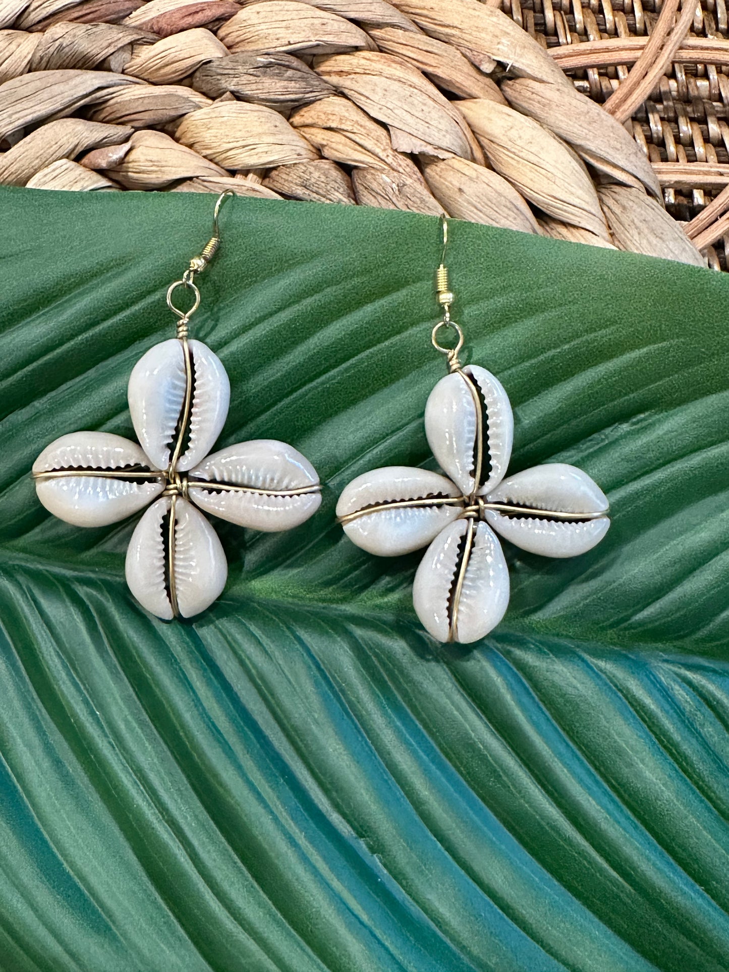 Hanuni Earrings (Small)