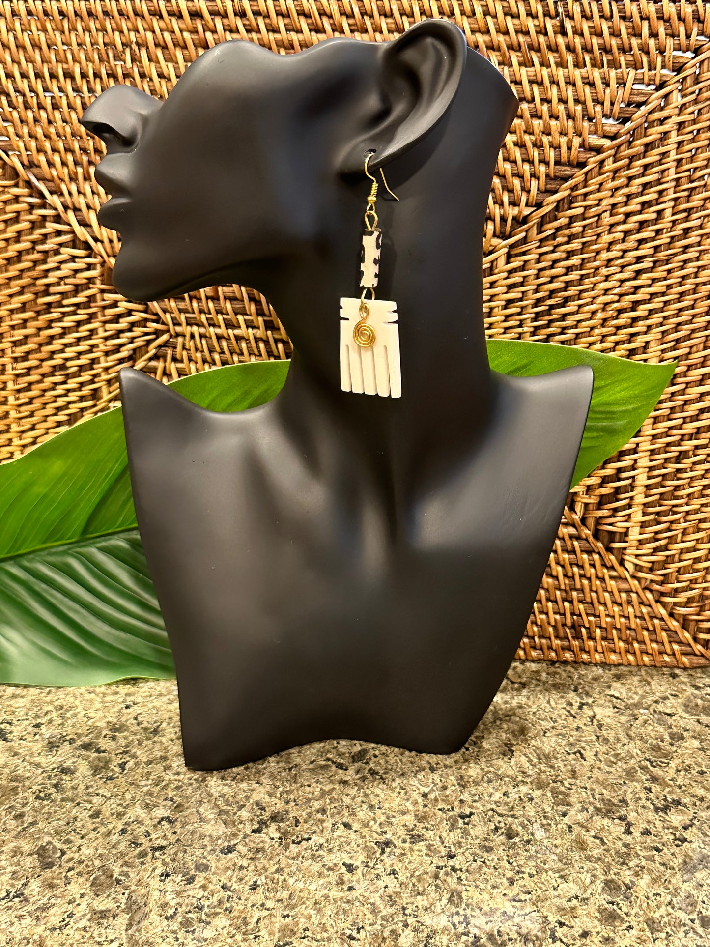Zuri White Earrings