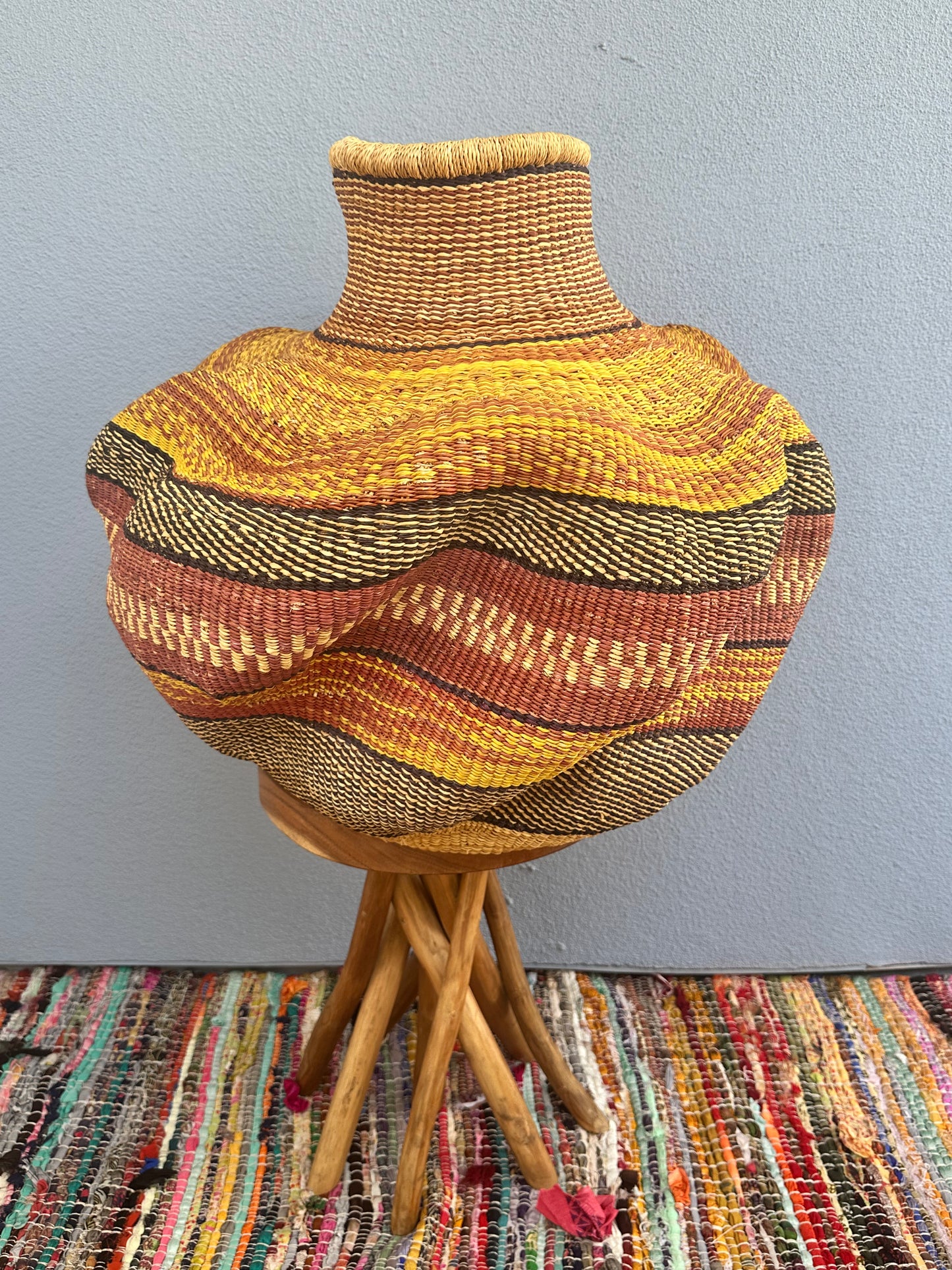 Serenity Crest Wave Basket