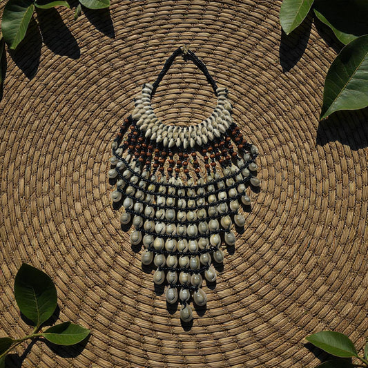 Majaji wa Bahari Cowrie Necklace (Brown)