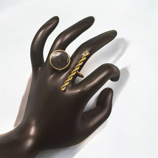 Umoja Twisted Horn Ring (Large)