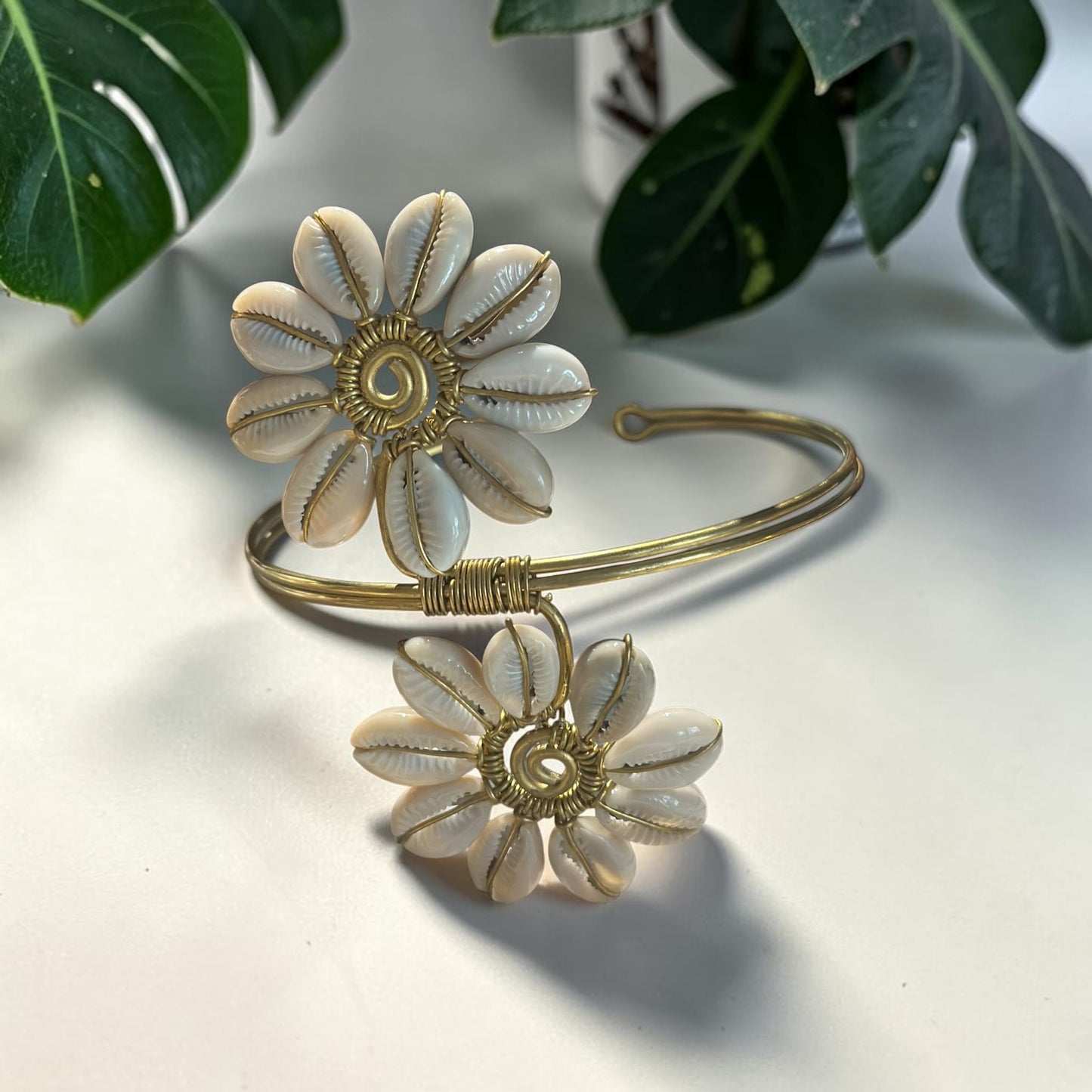 🌼 Bahari Bloom Arm Cuff
