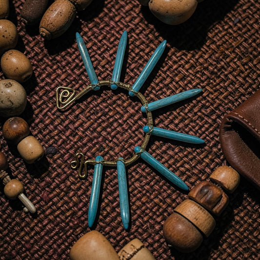 AdornHer “Azure Radiance” Cowrie Ear Cuff (Dual Wear)