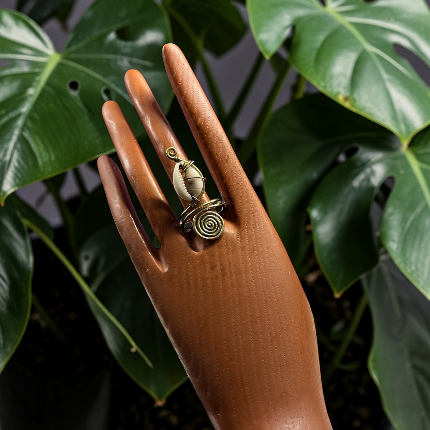 Kijani Swirl Brass Ring