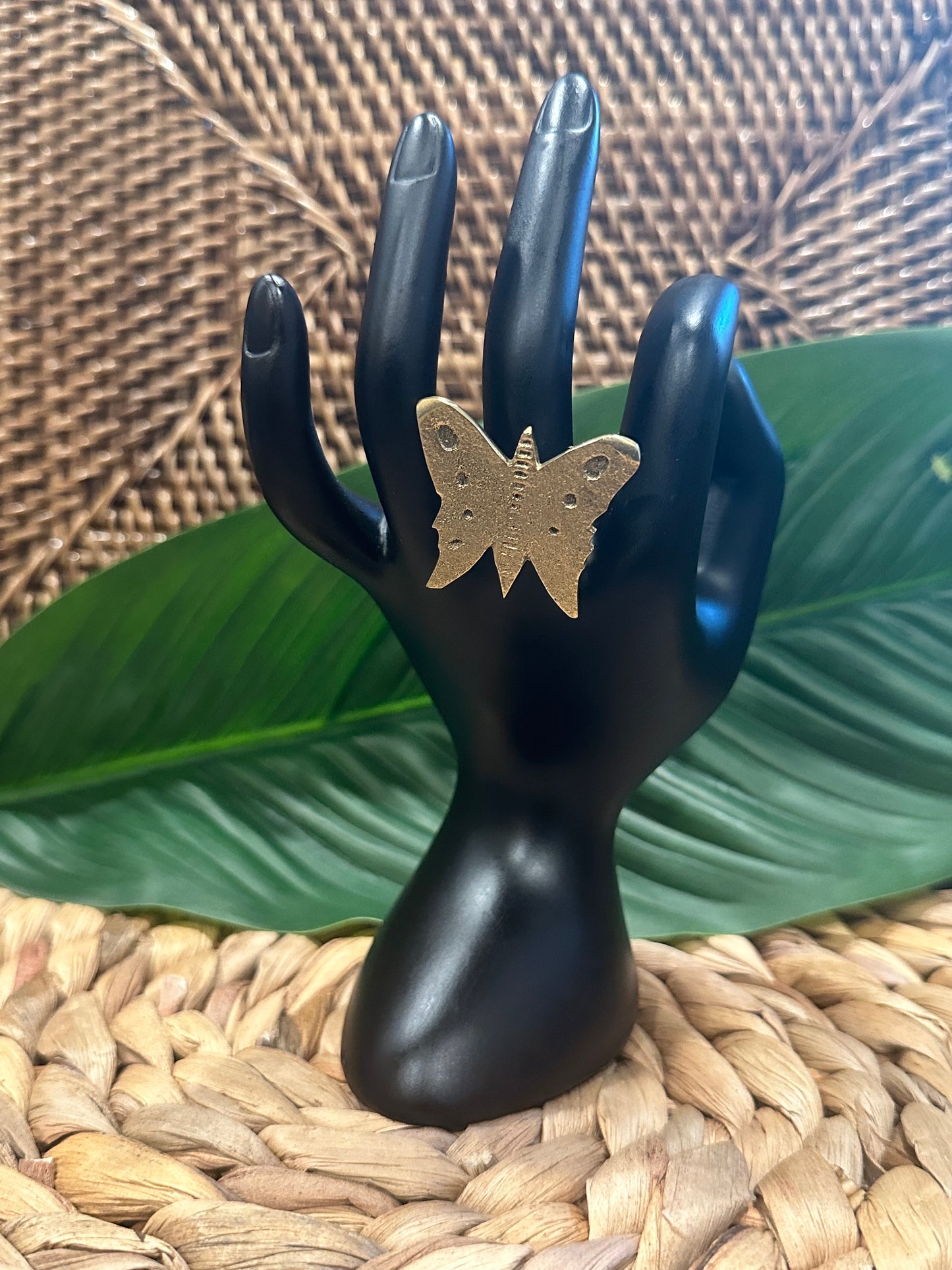 Anel de latão borboleta