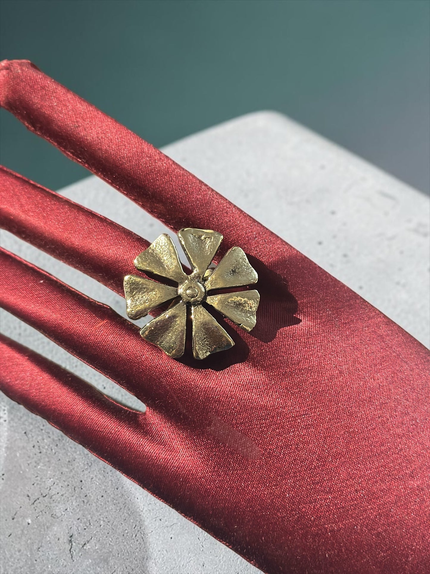 Full Bloom Brass Ring