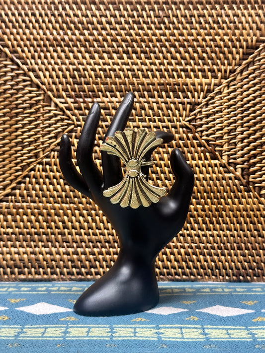 Fan Flair Brass Ring
