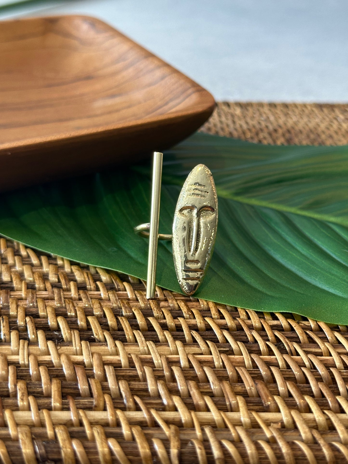 Adofo Ring